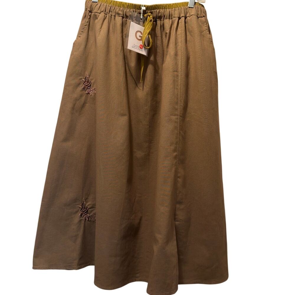 NWT Women's Embroidery Midi Skirt with Pockets Color: Khaki Size US 12